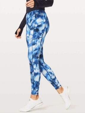 lululemon Blue Print Luxtreme Leggings With Pockets Size 4